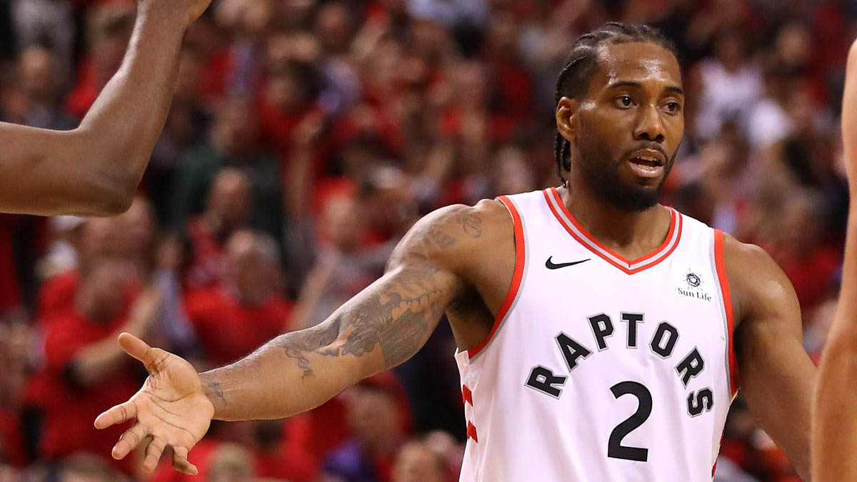 包含在“逆转”战役中，蒂伊多次用“攻防转换”帮助球队稳住局面！的词条