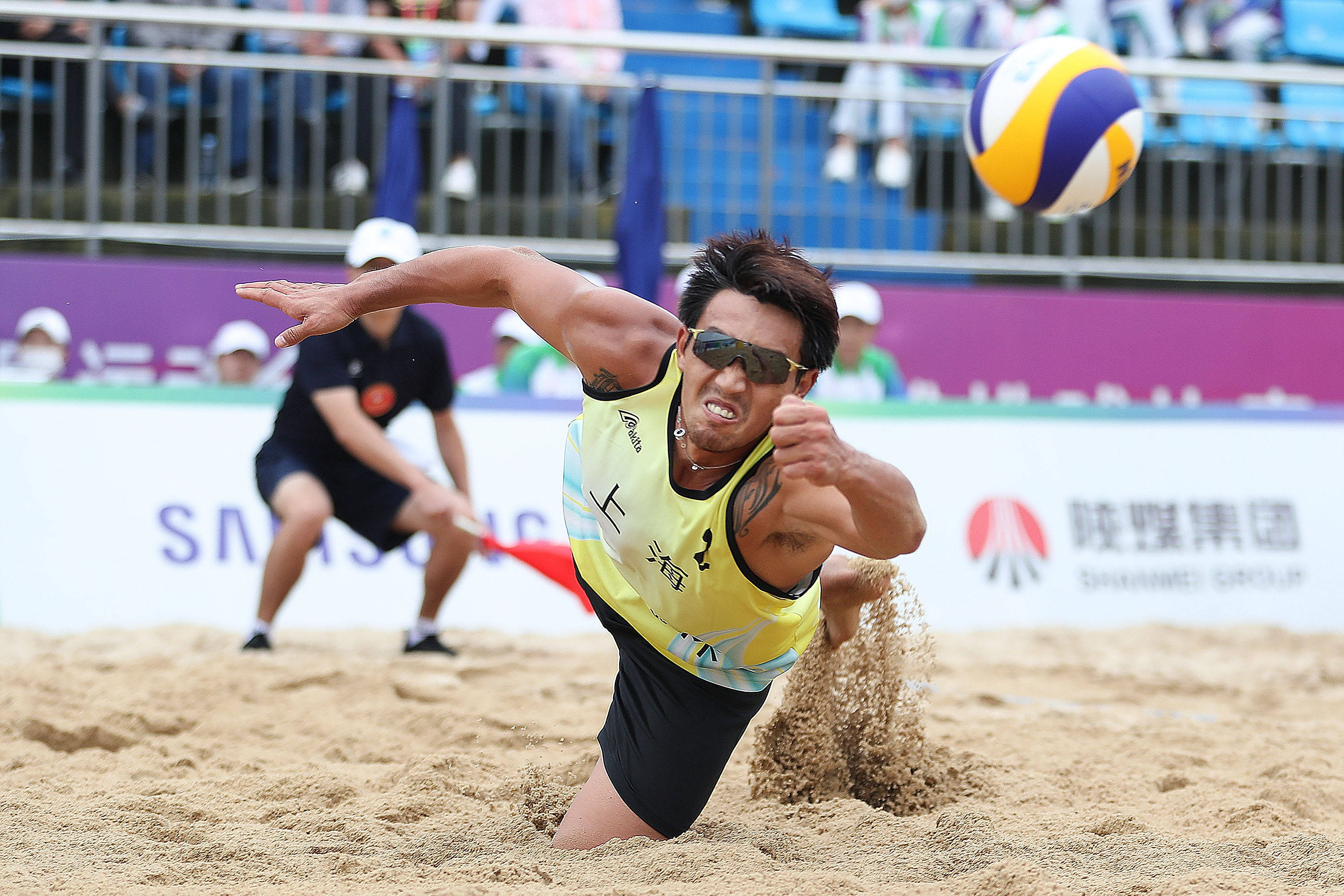 沙滩排球:阳光与沙滩上的较量 沙滩排球:阳光与沙滩上的较量