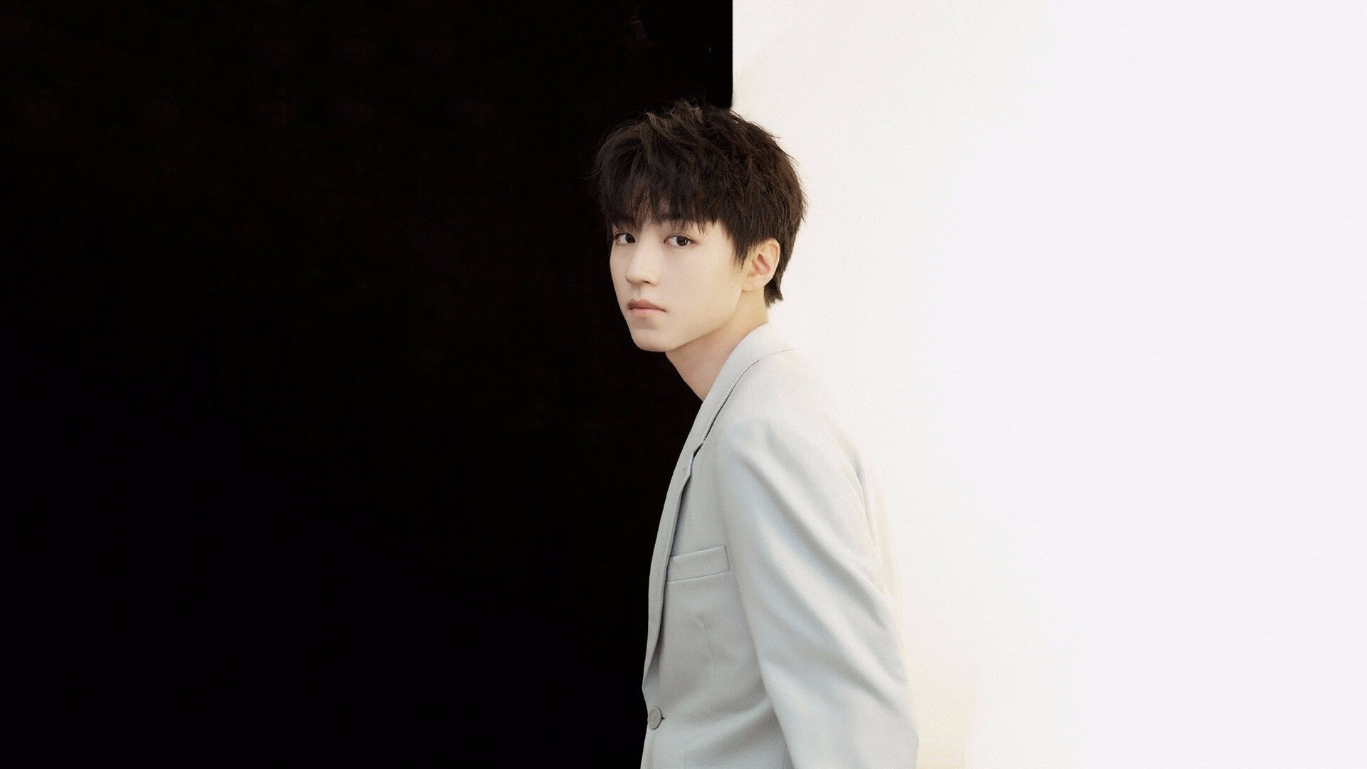 欧国联赛业余联赛迎来高潮,球迷狂热,欧国联赛程表2020