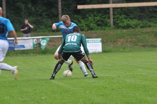 leyu乐鱼-中超球队定位球战术对比研究，中超潜力中场