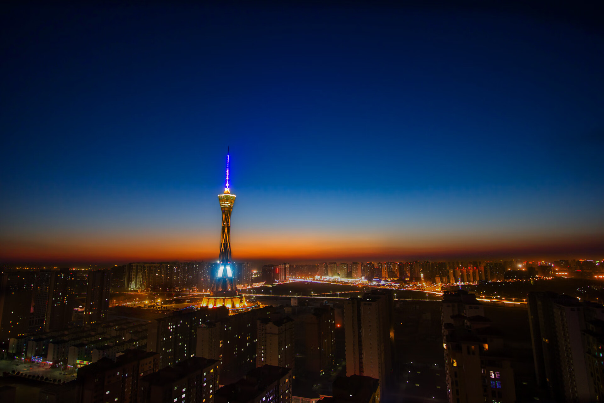 Leyu Sport登录入口-大学篮球教练员培训课程注重现代教学理念和方法，篮球教练员岗位培训教材