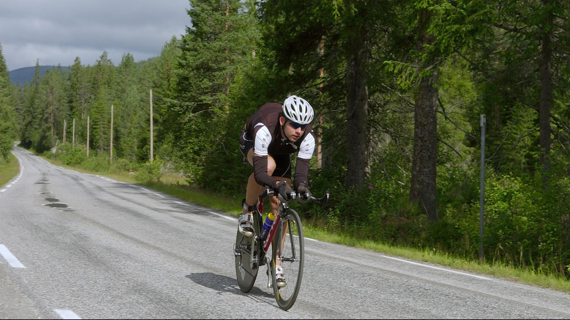 男子国家队设立多岗位轮训制度开发球员潜能