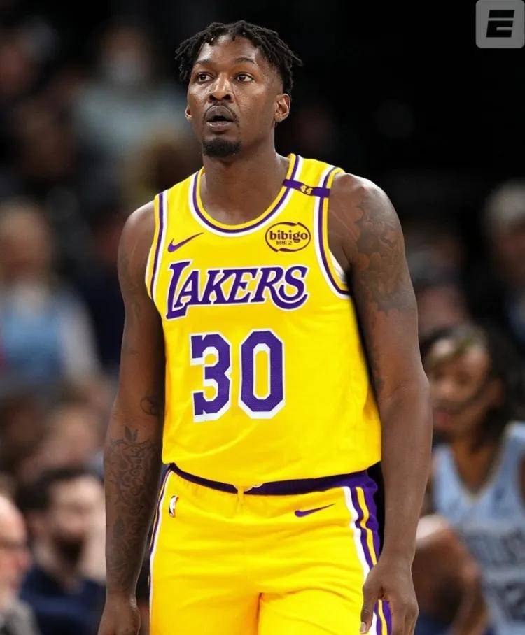 乐鱼体育：湖人队新赛季：范德比尔特能否提升球队的防守硬度？的简单介绍