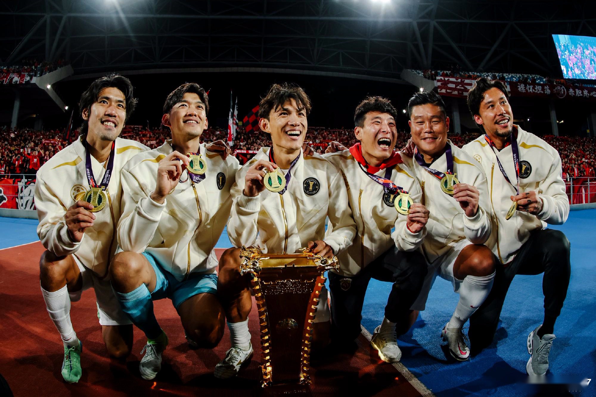 乐鱼体育:意甲维琴察的进攻战术解析与未来展望 乐鱼体育:意甲维琴察的进攻战术解析与未来展望