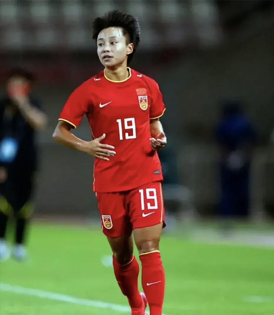 乐鱼体育:中国女足队长王珊珊:带领球队,力争在世界杯上取得好成绩的简单介绍 乐鱼体育:中国女足队长王珊珊:带领球队,力争在世界杯上取得好成绩的简单介绍